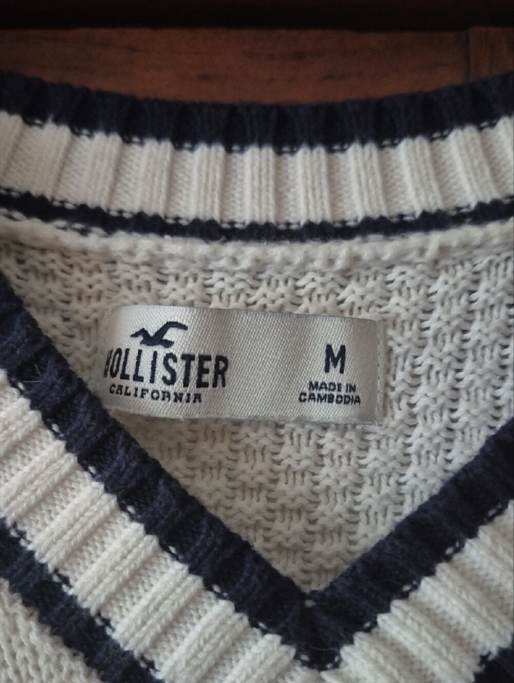 Hollister White Cable-Knit  Sweater - Picture 2 of 3